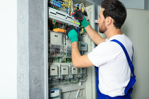 Best Circuit Breaker Repair  in Hamilton, MO